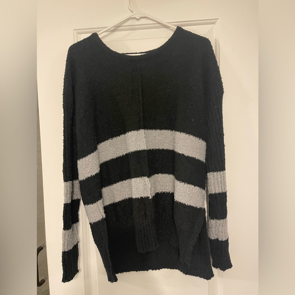 Black and grey tunic sweater
